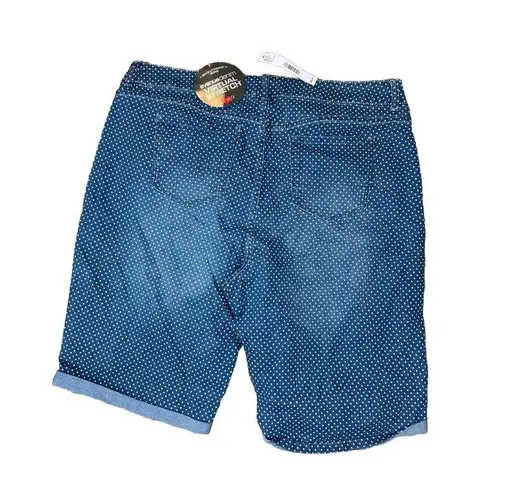 Avenue Denim Virtual Stretch Woman’s Blue/ White Polka Dot Jean Shorts Size 20 Blue