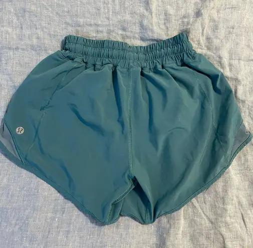 Lululemon Hotty Hot Shorts 4”