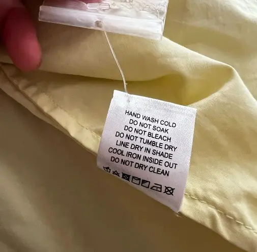 L'Academie Revolve Tory Button Down Poplin Shirt in Cornsilk Sz M