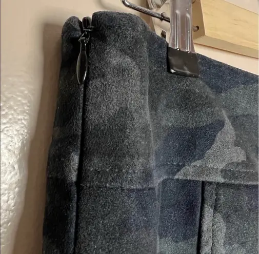 Drew CLEARANCE! Charcoal Camo Faux Suede Skirt Size 6 EUC