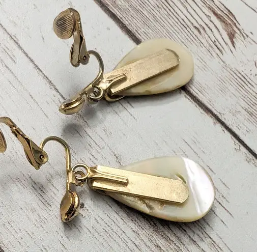 Vintage Clip On Earrings Teardrop Shape Mother of Pearl? Dangle