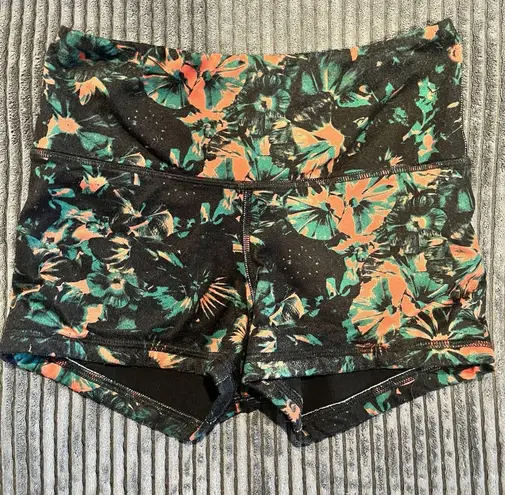 Fleo Shorts