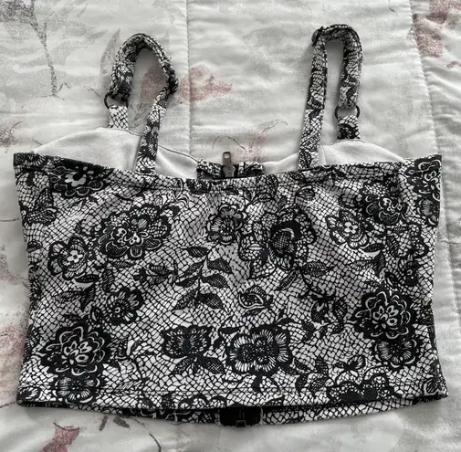 Zenana Outfitters The Arte by Black White Lace Zip Front Bustier Corset Crop Top, size S