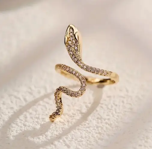 Glamorous Golden Snake Adjustable Wrap Ring Gold