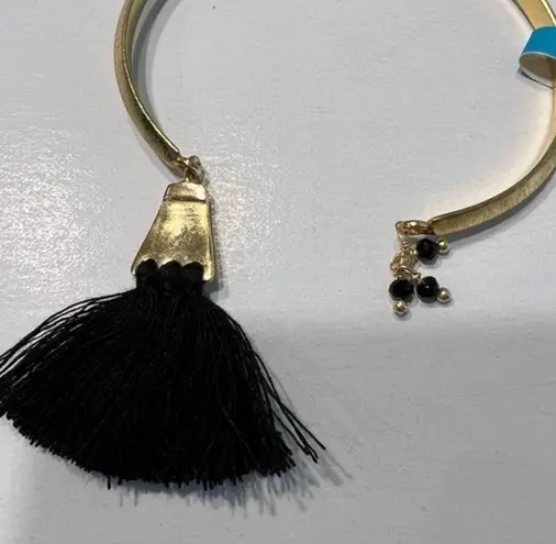 Shiraleah  Gold Bangle Bracelet‎ With Black Tassel