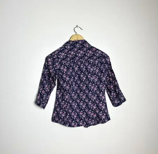 Fun & Flirt CLEARANCE! Floral Snap Down Shirt Size S EUC