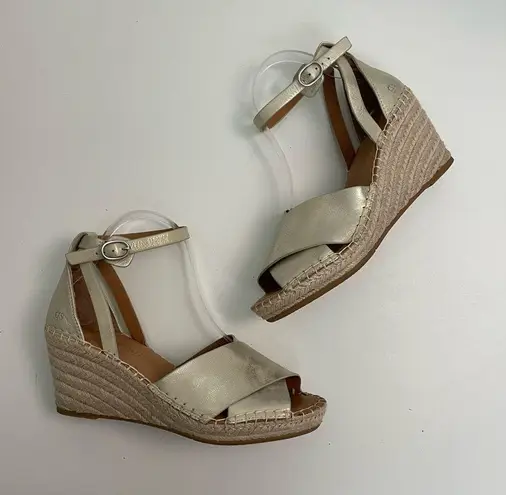 Gentle Souls Kenneth Cole Sandals Charli Wedge X-Band Espadrille Metallic Gold