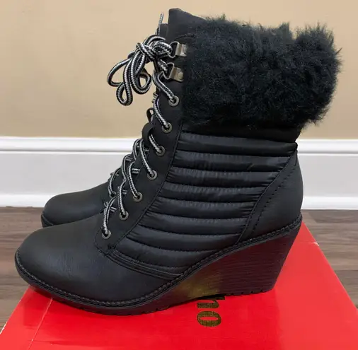 Zigi Soho Black Ames Wedge Boots Size 10