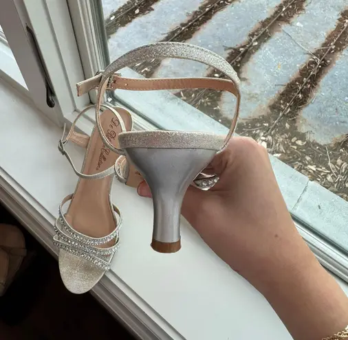 Silver Sparkly Kitten Heels Size 8.5