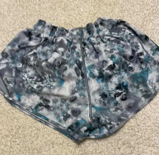 Lululemon Hotty Hot Short 2.5”