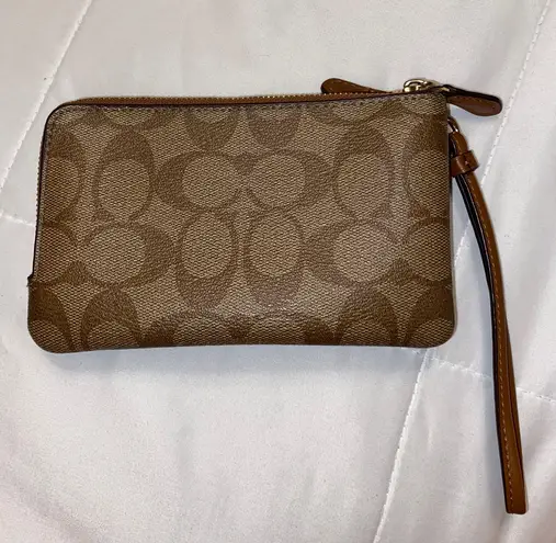 Coach Wallet / Wristlet