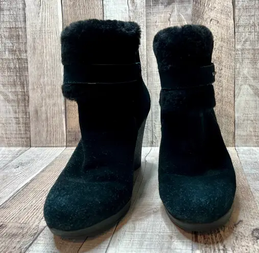 UGG Antonia Black Suede Fur Cuffed Wedge Boot Bootie sz 9 Retails $200