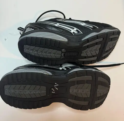 Avia Aspire With Dri Logic Size 10