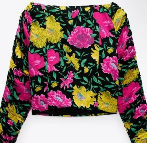 ZARA NWT. $50R  Off Shoulder Sweetheart Neckline Floral Crop Top Blouse Size M