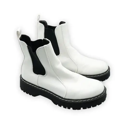 Sincerely Jules Women’s Chunky Chelsea Boots Size 8 Beige Cream Black Lug Sole