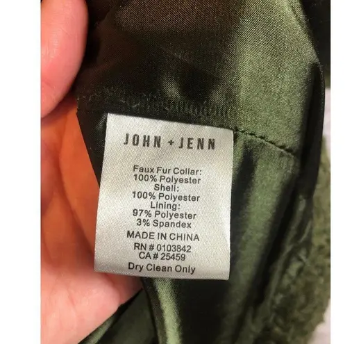 John + Jenn Vintage / Mid-Century Style coat green textured size medium