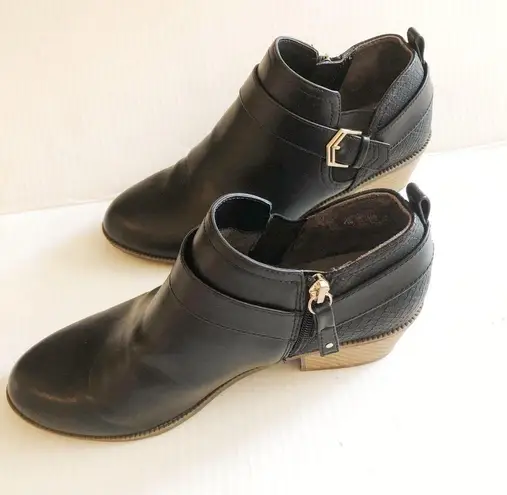 Dr. Scholls Dr. Scholl’s Booties Babble Ankle Boots Black Sz 7.5 NWOT Silver Buckle Strap