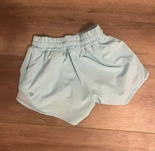 Lululemon Hotty Hot Shorts 4”