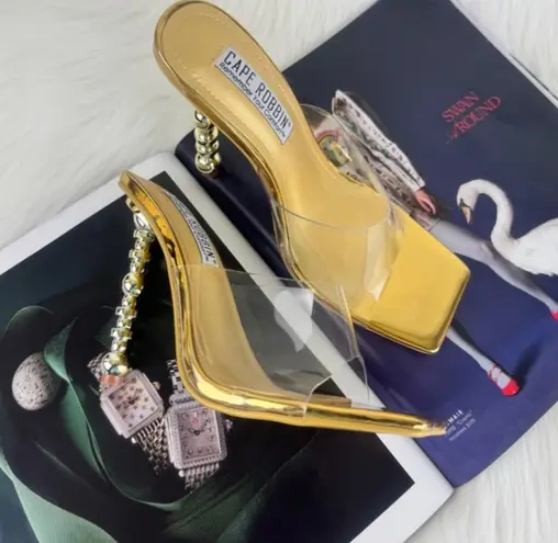 Cape Robbin Metro Gold Patent Leather Clear Vamp Slip On Heel Sandals Mules 6.5
