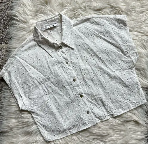 ZARA  White Eyelet Button-Up Top