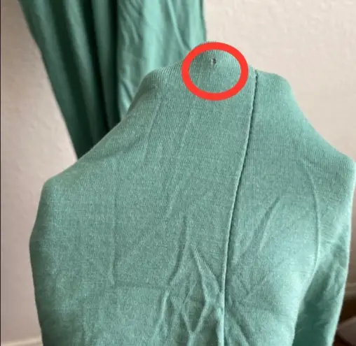 Bee Uniq 🆕Dusty Green Ruffle-Accent Cold Shoulder Maxi M🆕