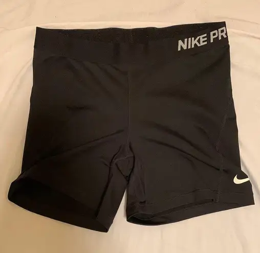 Nike Pro