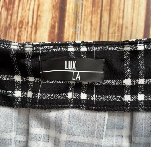 Lux LA Women’s Plaid Mini Skirt Black Size Medium