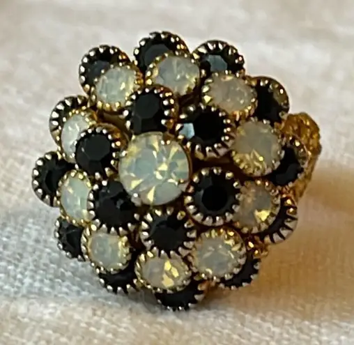 Vintage designer dome ring in black and milky cut glass.