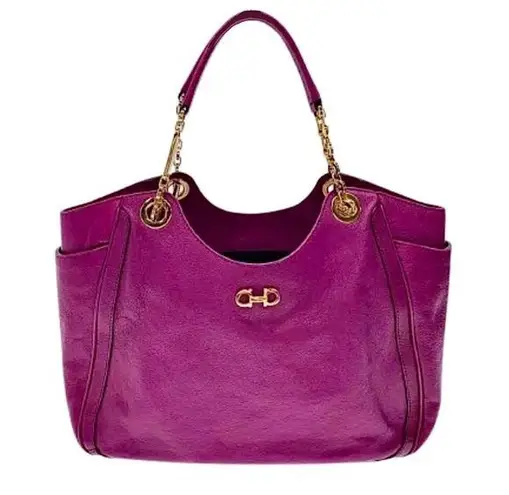 Salvatore Ferragamo GANCINI Magenta Leather Betulla Shoulder Bag w/ Side Pockets