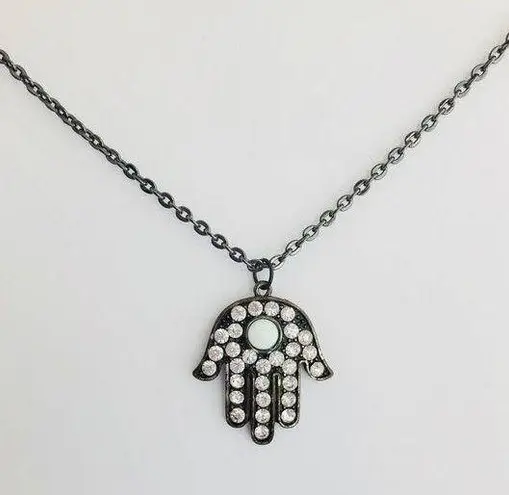 HAMSA HAND | Hamsa Hand Necklace Black