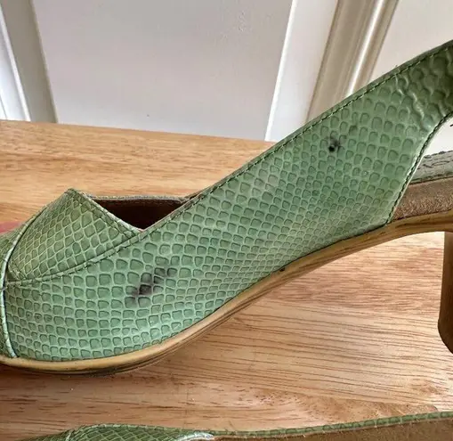 Softspots Shoes Patent Leather Wide Snake Open Toe Shoes Slingback. Size 9.5N