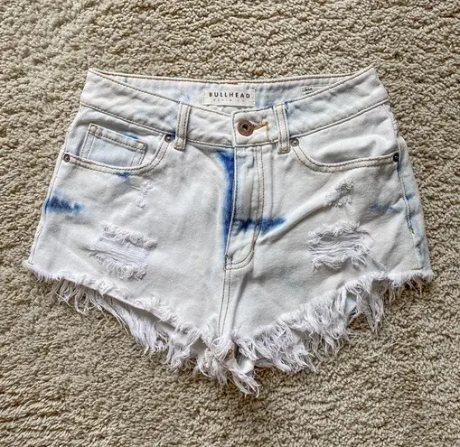 Bullhead Denim Co Acid Wash High Rise Mom Shorts White Size 25 18 48 Off Retail From Erin