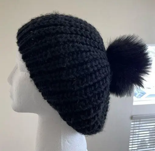 Black PomPom Beanie Beret