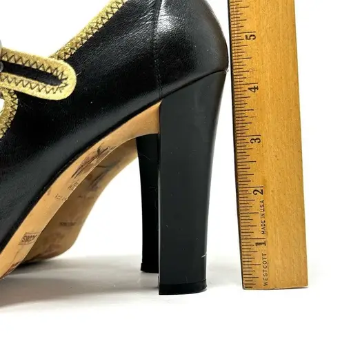 Marc by Marc Jacobs MARC JACOBS black leather Mary Jane heels, made in Italy, size 9.5