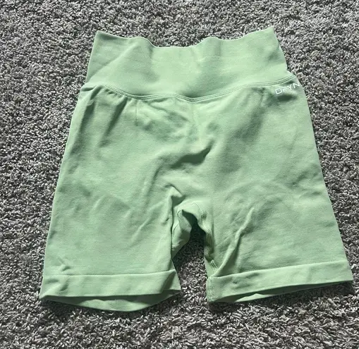 DFYNE Shorts