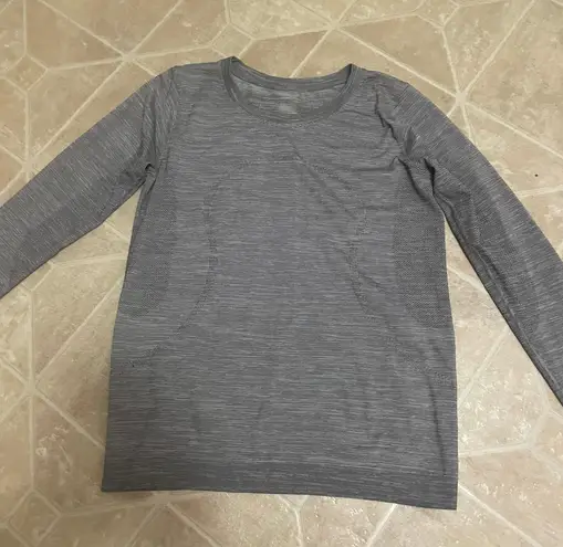 Lululemon Swiftly Tech Long Sleeve