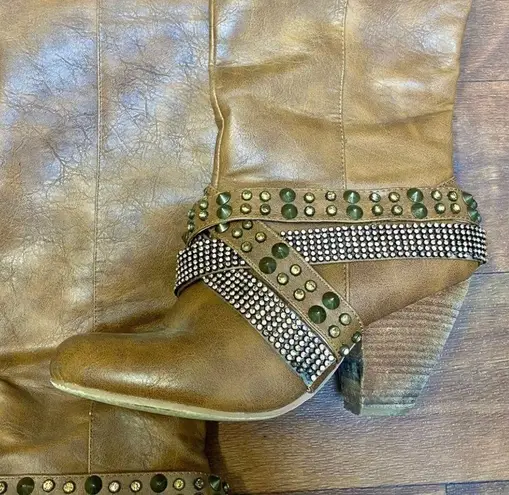 Not Rated Buckle Boots