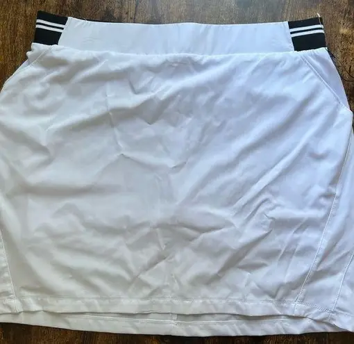 Tee Time womens white golf skort. Size: L. Authentic golf wear. Black Size L