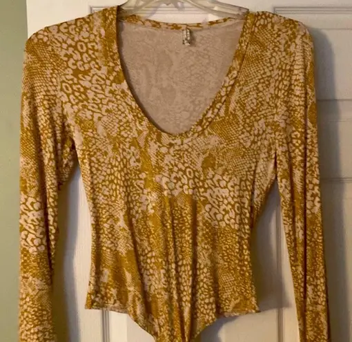 Free People  leopard print Bodysuit Sz M