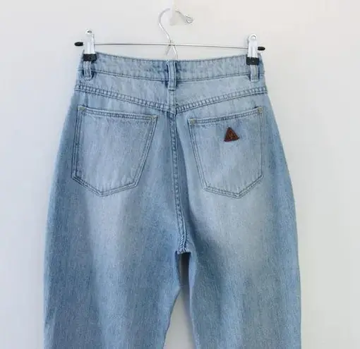 Abrand A ‘94 High Slim Straight Leg Distressed Jeans in Wildlife Size 4/26