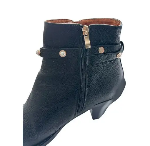 Catherine Malandrino 8.5 Jooji Ankle Bootie Black Faux Leather Pearl strap