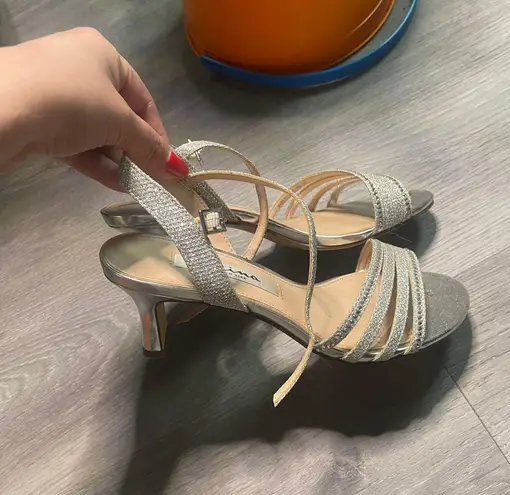 Nina Heels Silver Diamond Heels Size 5.5
