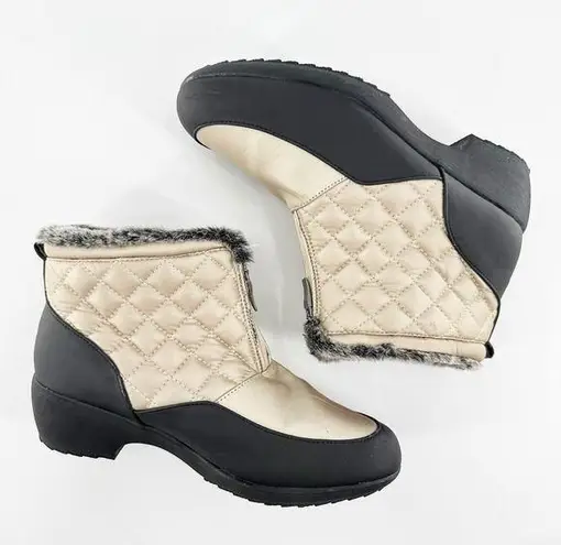Weatherproof Beige Black Faux Fur Lining Front Zip Quilted Grace Boots Size 10M
