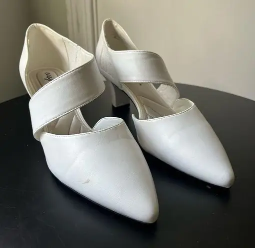 Easy Street White Kitten Heels