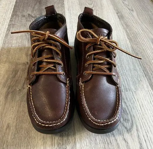 EastLand Women's Seneca Brown Leather Mid Ankle Chukka Boots Size 9.5