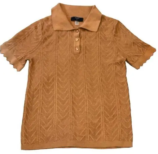 T Tahari TAHARI chevron collared camel short sleeve sweater. Size M.