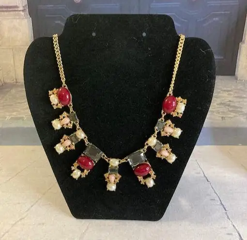 0009 Cranberry and Pearls Pendant Style Statement Necklace w/Pearls Pink