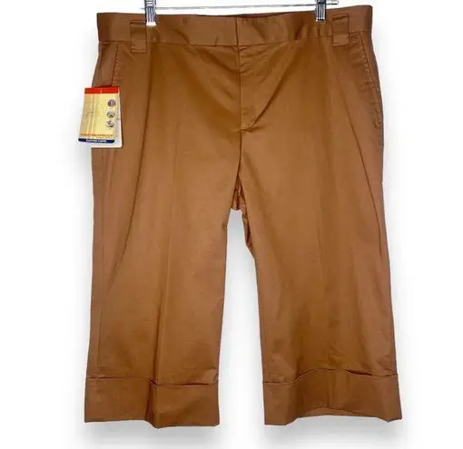Weatherproof NWT Cuffed Brown Capri Pants Size 14