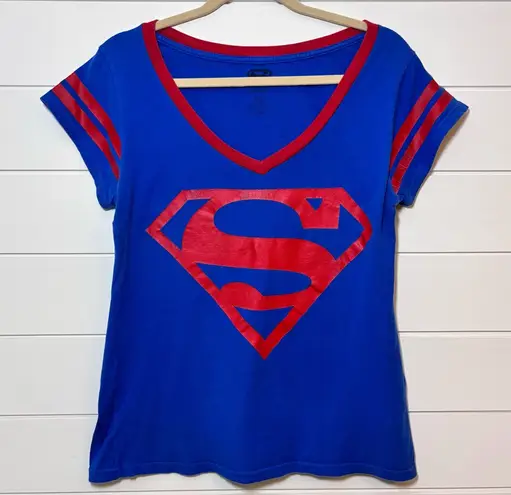 DC Comics Superman Women's Blue and Red V-Neck Top Size XL