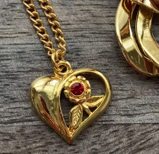 Avon Heart necklace and chain link pierced earrings set red ruby garnet gem VTG Gold